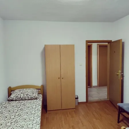 Restoran I Prenociste Dobor Kula No1 * Odžak