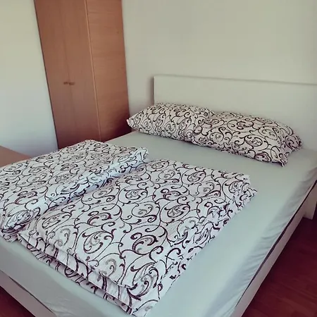 Restoran I Prenociste Dobor Kula No1 Panzió