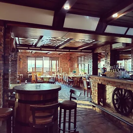 Restoran I Prenociste Dobor Kula No1 * Odžak